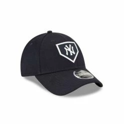 MLB Hats & Caps New Era Kids' New York Yankees 2022 Clubhouse Adjustable Hat -Cheap New Era Store unnamed file 2616
