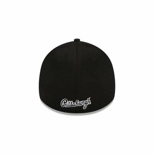 MLB Hats & Caps New Era Pittsburgh Pirates 2022 Clubhouse Alternate 39Thirty Stretch Fit Hat 6 MLB Hats & Caps New Era Pittsburgh Pirates 2022 Clubhouse Alternate 39Thirty Stretch Fit Hat - Image 4